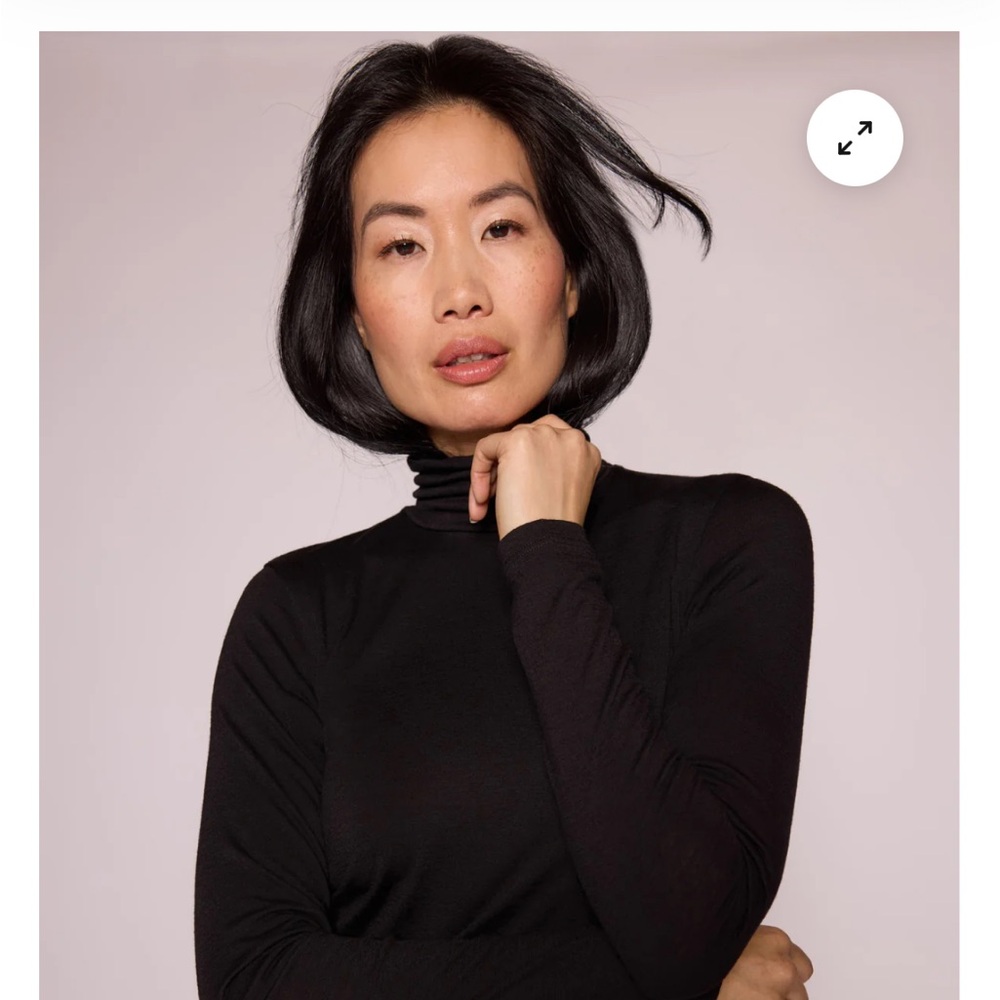 Numi “The Merino Wool Turtleneck Undershirt” Black Sz S